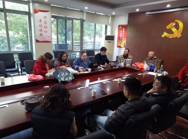 便民中心上門(mén)辦理老年卡愛(ài)心卡年審.jpg