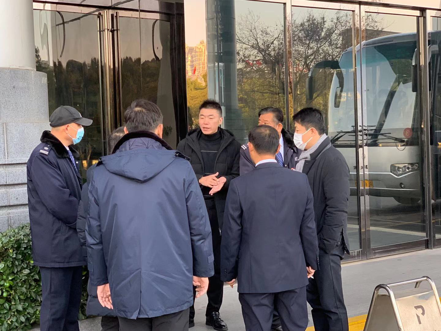 車船昆山試驗(yàn)區(qū)第八次部省際聯(lián)席會(huì)議用車保障2 - 副本.png 車船昆山試驗(yàn)區(qū)第八次部省際聯(lián)席會(huì)議用車保障2 - 副本.png